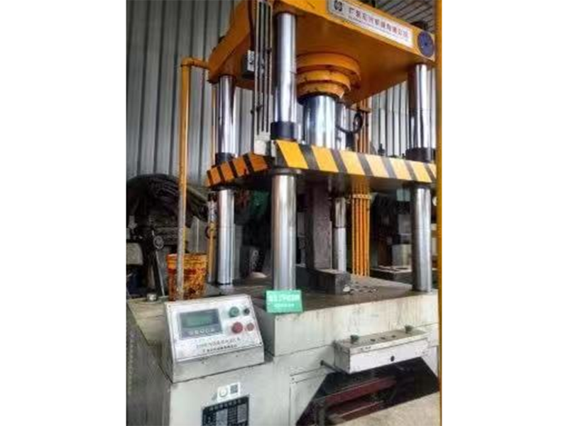 油壓機(jī)回收
